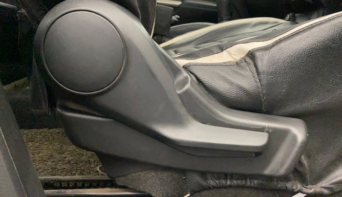 2018 Maruti IGNIS SIGMA 1.2, Petrol, Manual, 73,120 km, Driver Side Adjustment Panel