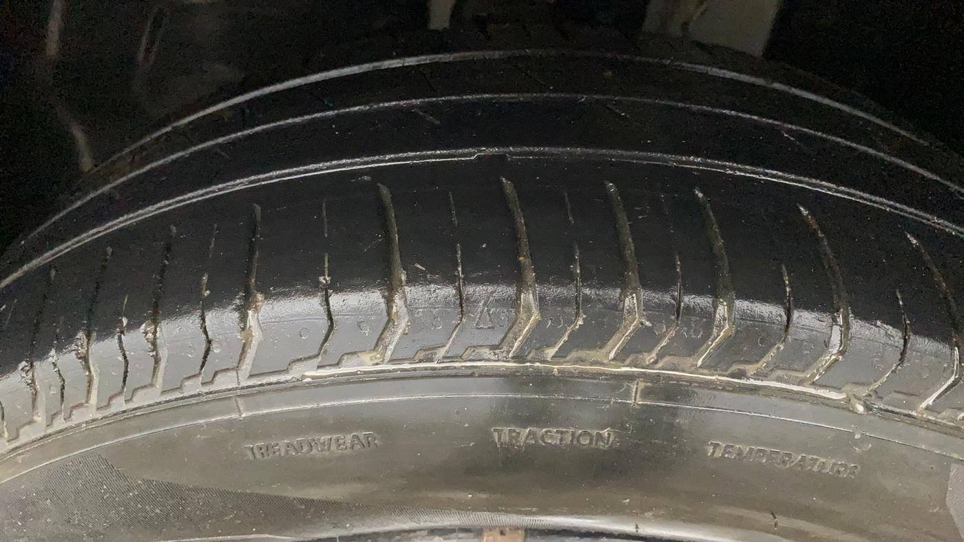 2023 Tata PUNCH ADVENTURE MT, Petrol, Manual, 43,155 km, Left Front Tyre Tread