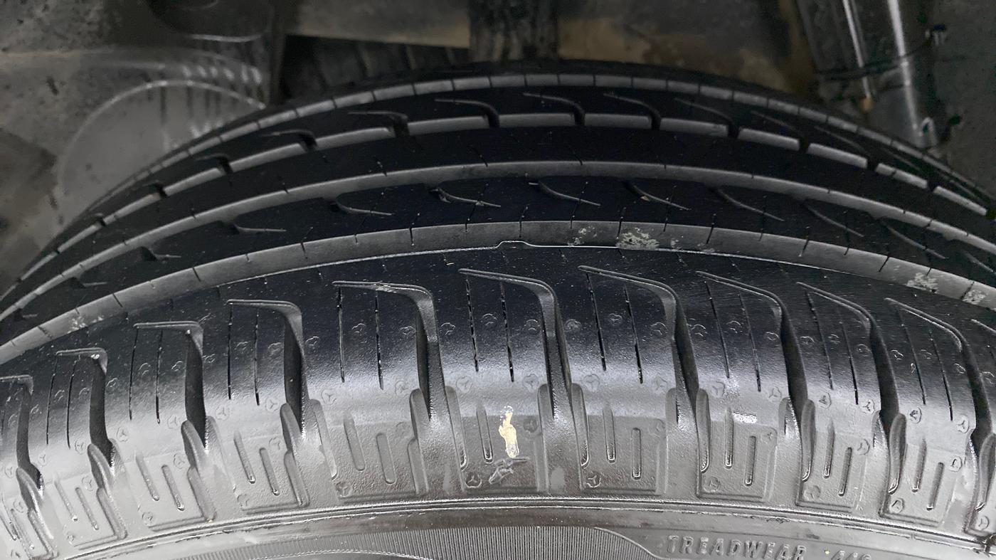 2016 Renault Duster RXZ DIESEL 110, Diesel, Manual, 98,973 km, Right Rear Tyre Tread