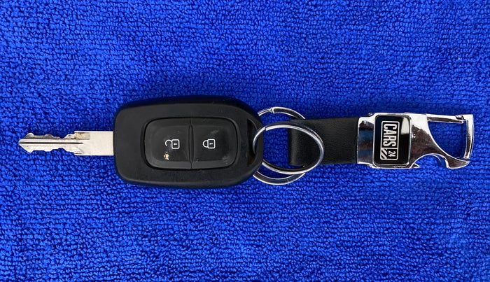2016 Renault Duster RXZ DIESEL 110, Diesel, Manual, 98,973 km, Key Close Up