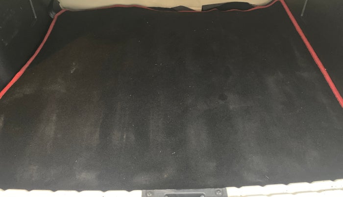 2020 Renault Duster RXZ 1.5 PETROL MT, Petrol, Manual, 24,555 km, Boot Inside