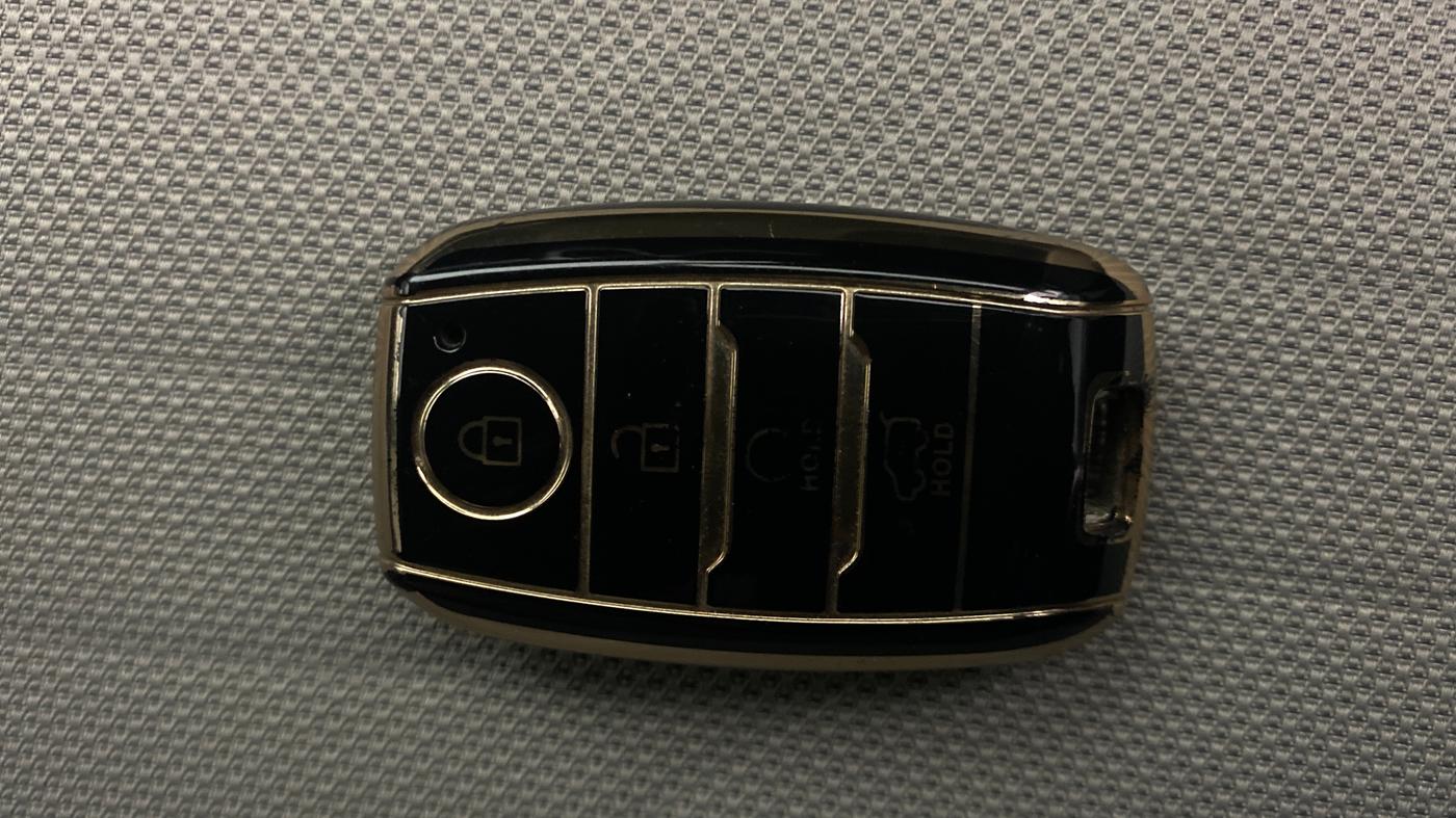 2021 KIA SONET HTX 1.5 AT, Diesel, Automatic, 1,38,639 km, Key Close Up