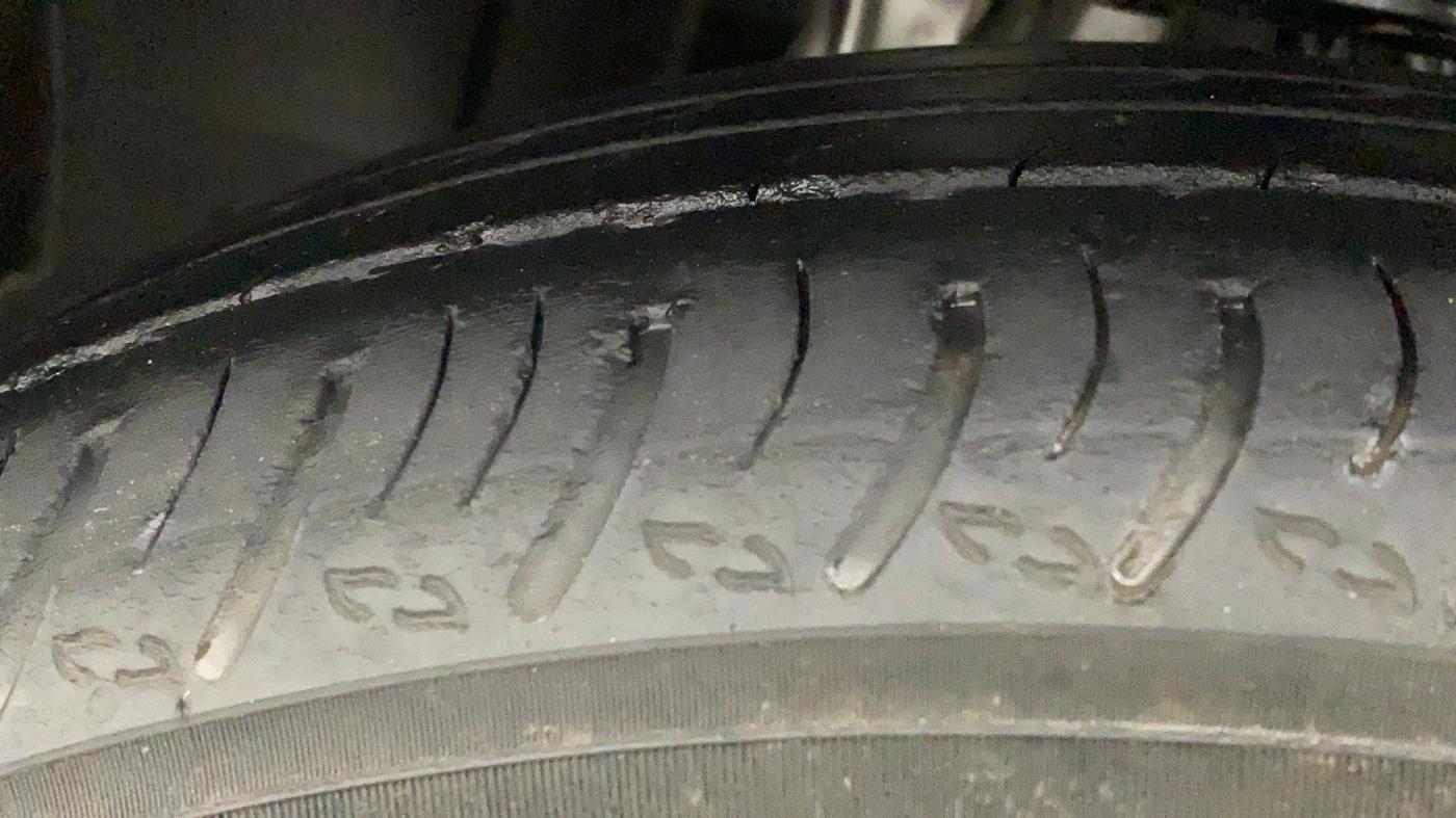 2022 Nissan MAGNITE XE, Petrol, Manual, 13,843 km, Left Front Tyre Tread