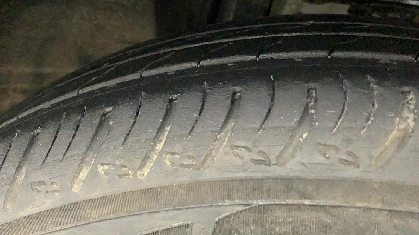 2022 Nissan MAGNITE XE, Petrol, Manual, 13,843 km, Right Front Tyre Tread