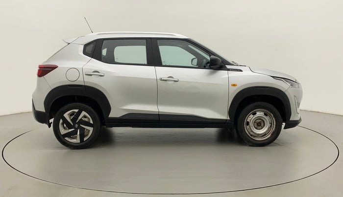2022 Nissan MAGNITE XE, Petrol, Manual, 13,843 km, Right Side View