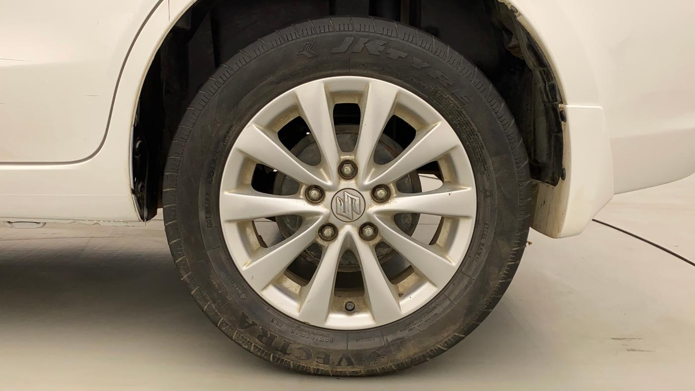 2015 Maruti Ertiga ZXI, Petrol, Manual, 86,046 km, Left Rear Wheel