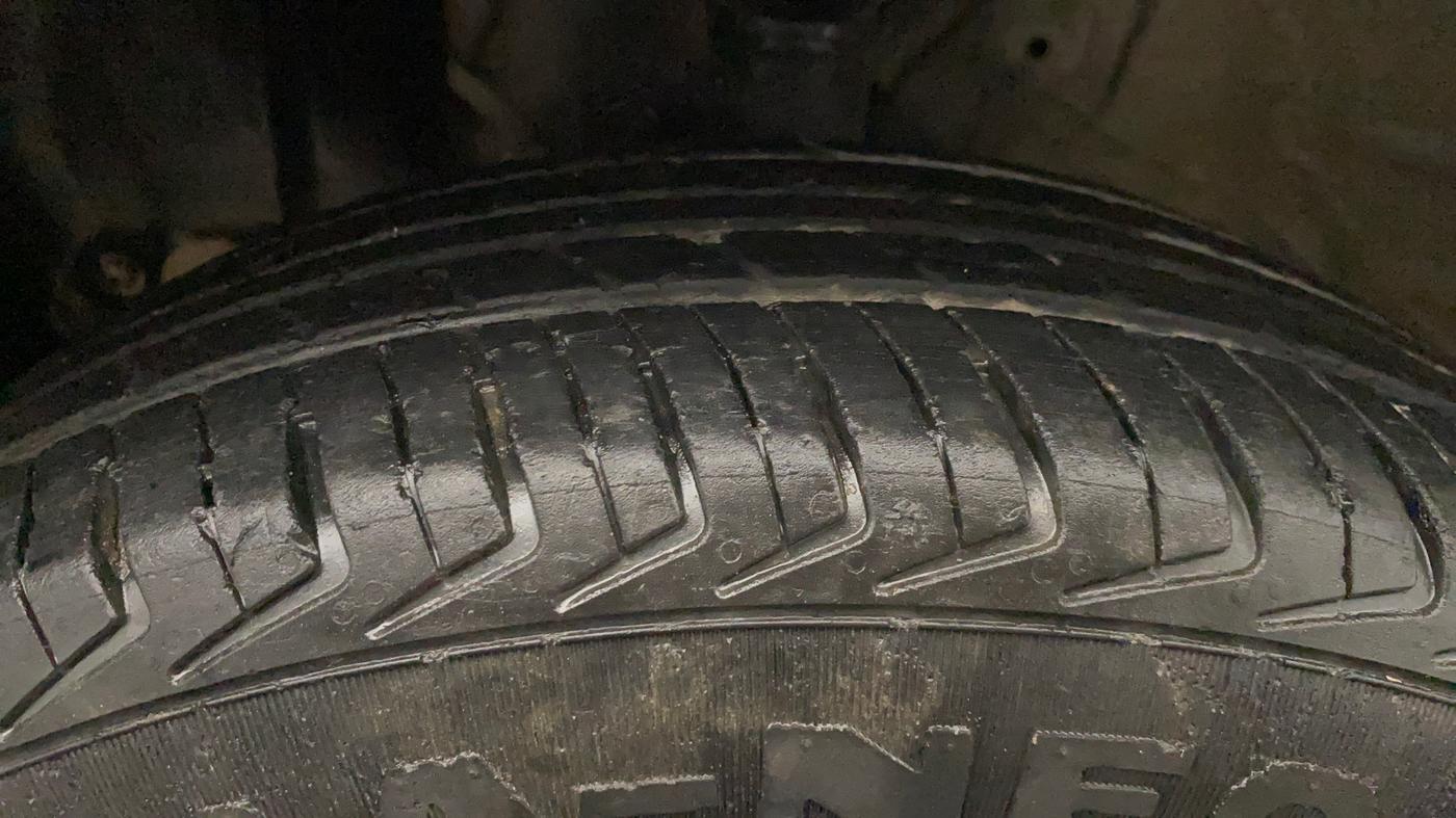 2023 Maruti New Wagon-R LXI CNG 1.0, CNG, Manual, 76,451 km, Left Front Tyre Tread