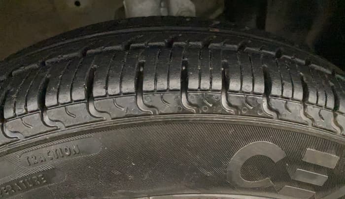 2023 Maruti New Wagon-R LXI CNG 1.0, CNG, Manual, 76,451 km, Right Front Tyre Tread