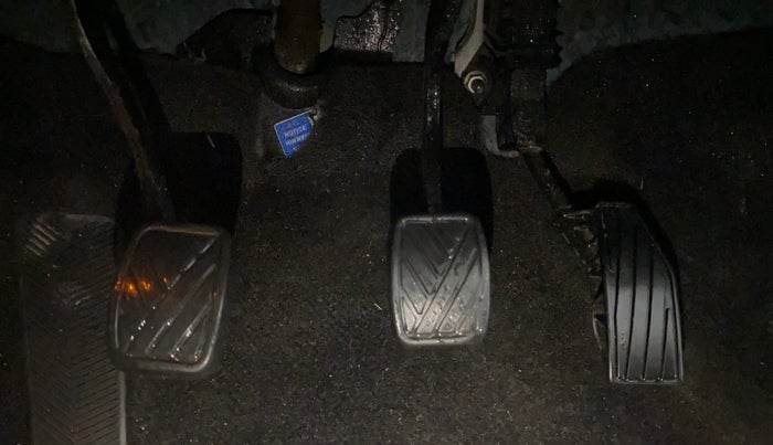 2017 Maruti Baleno ZETA PETROL 1.2, Petrol, Manual, 1,05,308 km, Pedals