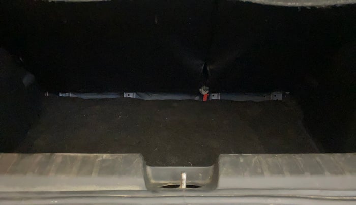 2017 Maruti Baleno ZETA PETROL 1.2, Petrol, Manual, 1,05,308 km, Boot Inside