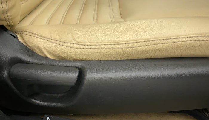 2016 Honda City 1.5L I-VTEC E MT, Petrol, Manual, 37,672 km, Driver Side Adjustment Panel