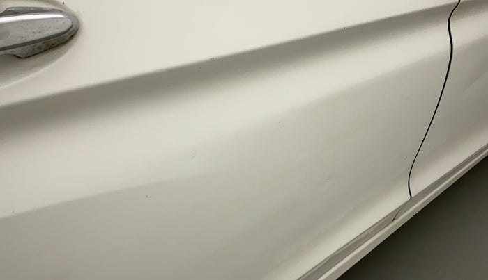 2016 Honda City 1.5L I-VTEC E MT, Petrol, Manual, 37,672 km, Right rear door - Slightly dented