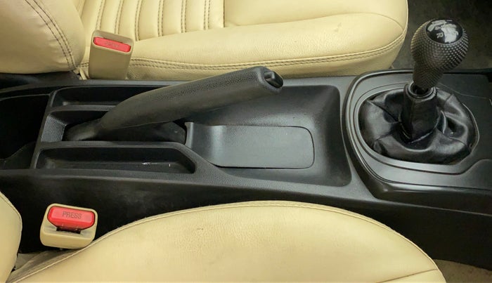 2016 Honda City 1.5L I-VTEC E MT, Petrol, Manual, 37,672 km, Gear Lever