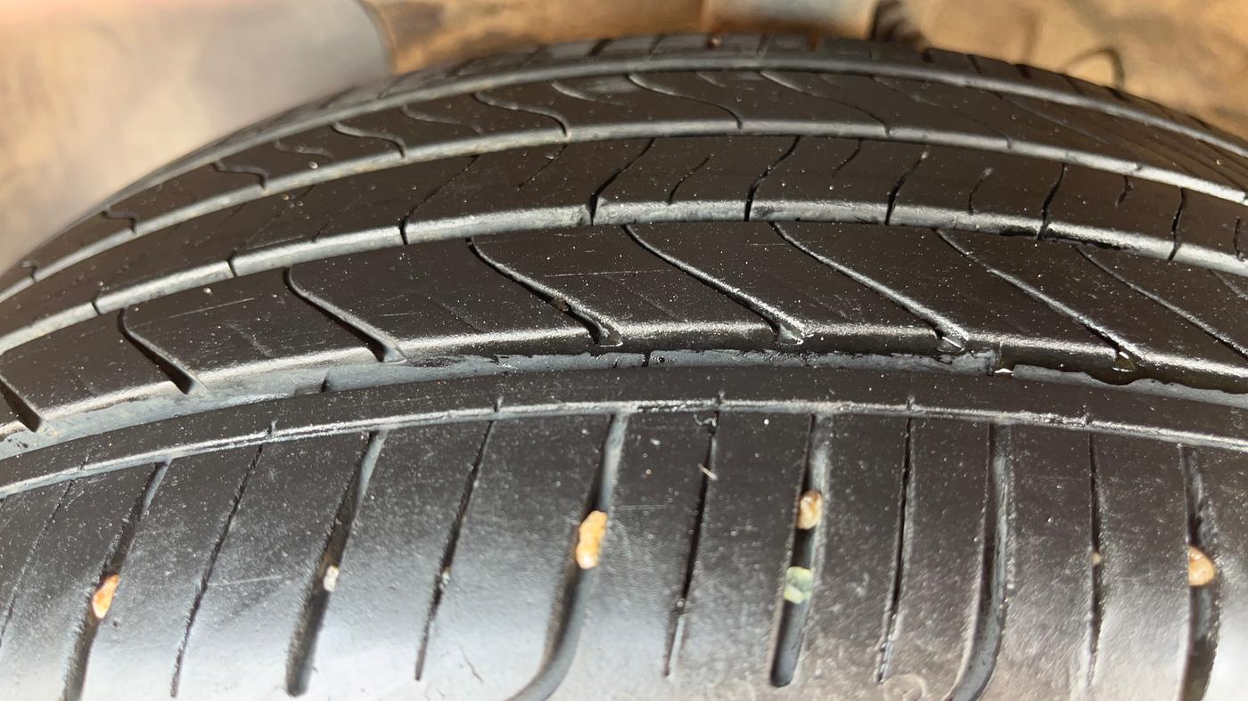 2019 Hyundai Verna 1.6 VTVT SX, Petrol, Manual, 76,303 km, Left Front Tyre Tread