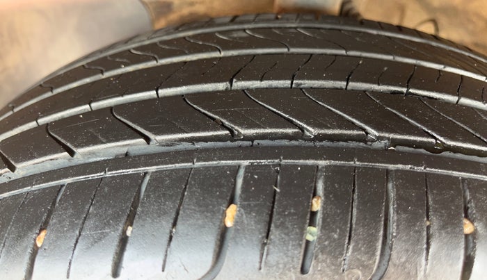 2019 Hyundai Verna 1.6 VTVT SX, Petrol, Manual, 76,303 km, Left Front Tyre Tread
