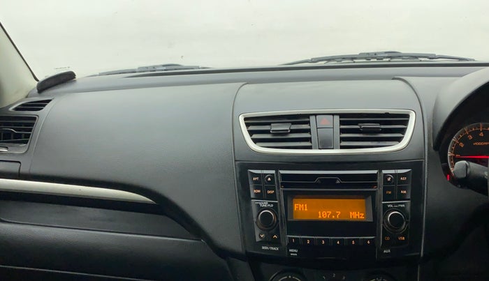 2016 Maruti Swift VXI, Petrol, Manual, 80,664 km, Dashboard - Dashboard Noise