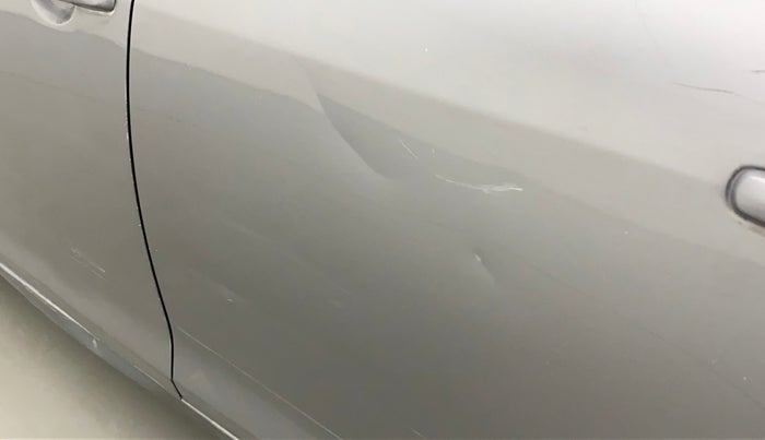 2016 Maruti Swift VXI, Petrol, Manual, 80,664 km, Rear left door - Slightly dented