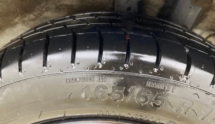 2015 Hyundai Xcent S 1.2, Petrol, Manual, 1,09,398 km, Left Rear Tyre Tread