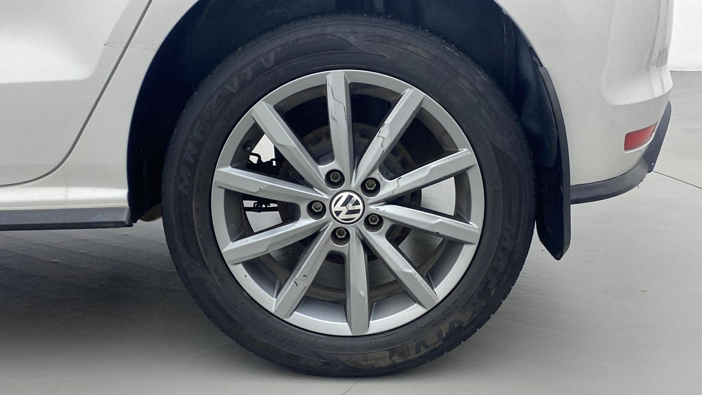 2020 Volkswagen Polo HIGHLINE PLUS 1.0 TSI MT, Petrol, Manual, 70,402 km, Left Rear Wheel