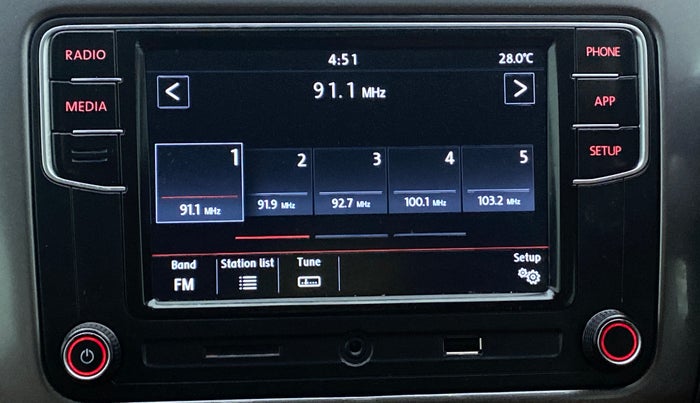 2020 Volkswagen Polo HIGHLINE PLUS 1.0 TSI MT, Petrol, Manual, 70,402 km, Infotainment System