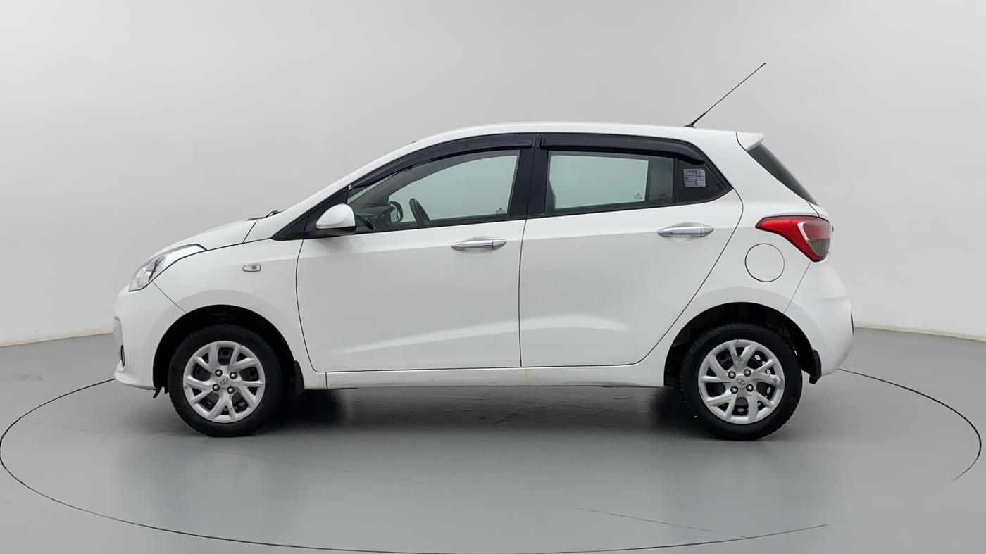 2017 Hyundai Grand i10 MAGNA 1.2 VTVT, Petrol, Manual, 33,124 km, Left Side