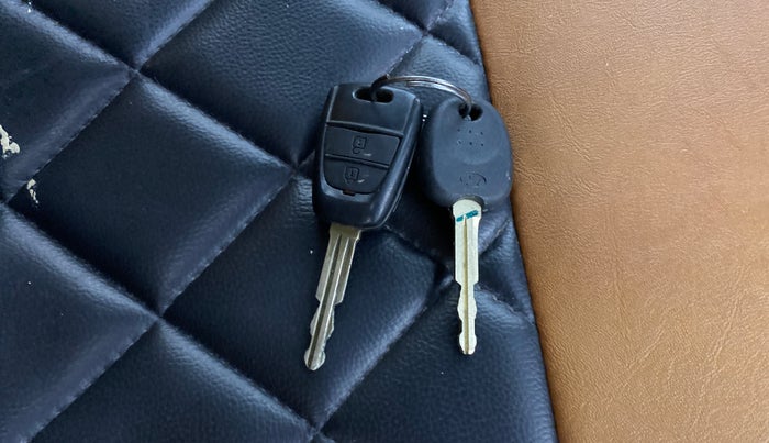 2017 Hyundai Grand i10 MAGNA 1.2 KAPPA VTVT, Petrol, Manual, 68,111 km, Key Close Up