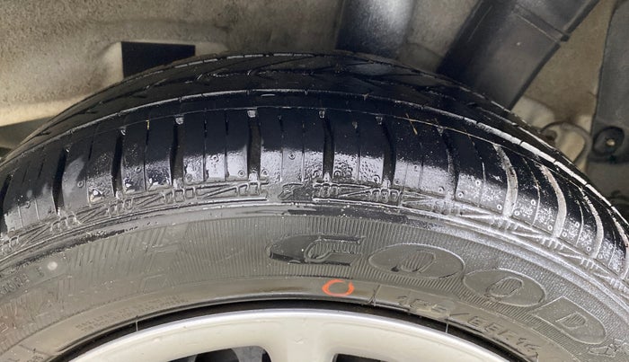 2017 Hyundai Grand i10 MAGNA 1.2 KAPPA VTVT, Petrol, Manual, 68,111 km, Left Rear Tyre Tread