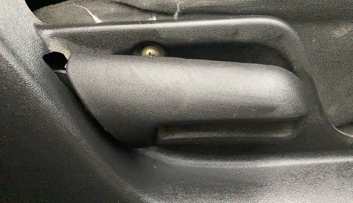 2013 Maruti Swift VDI, Diesel, Manual, 1,29,666 km, Driver Side Adjustment Panel