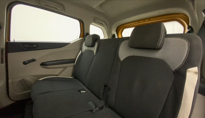 2019 Renault TRIBER RXL MT, Petrol, Manual, 31,083 km, Right Side Rear Door Cabin