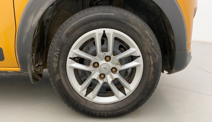 2019 Renault TRIBER RXL MT, Petrol, Manual, 31,083 km, Right Front Wheel