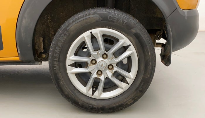 2019 Renault TRIBER RXL MT, Petrol, Manual, 31,083 km, Left Rear Wheel