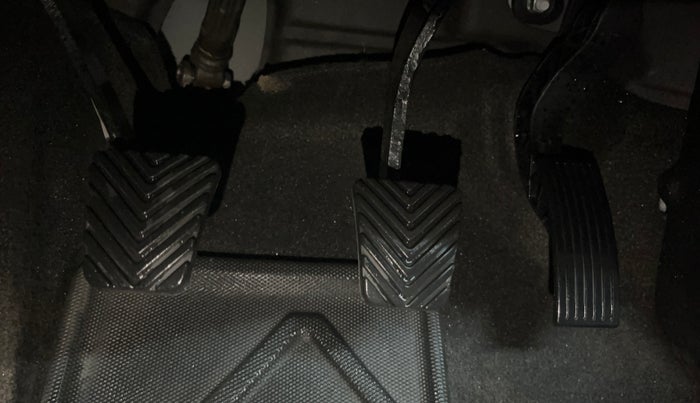 2023 Hyundai VENUE S(O) 1.2, Petrol, Manual, 5,981 km, Pedals