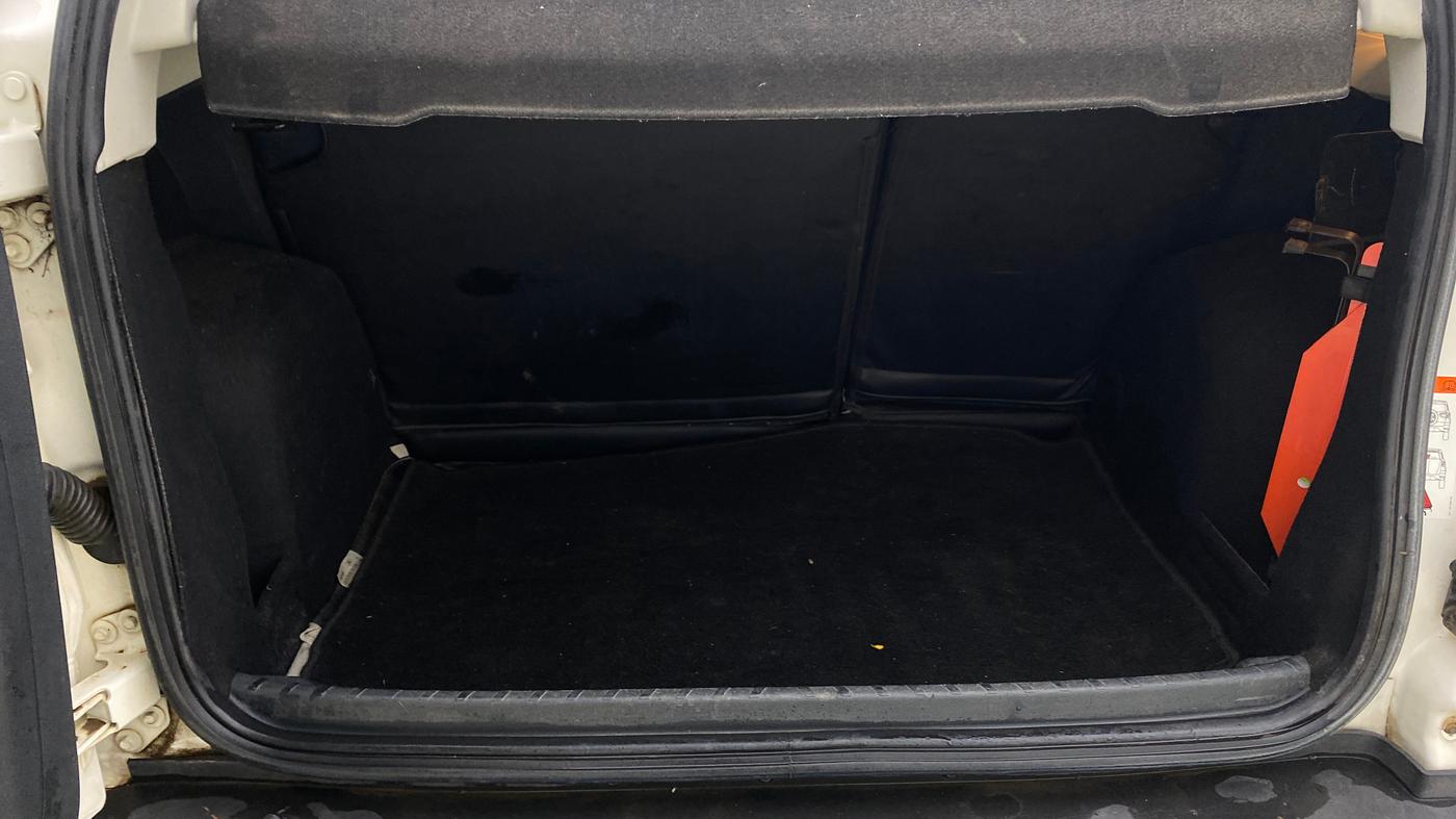 2018 Ford Ecosport TITANIUM 1.5L DIESEL, Diesel, Manual, 1,09,626 km, Boot Inside