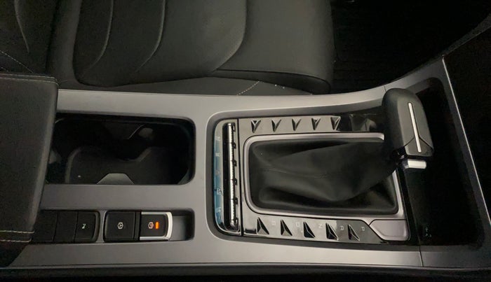 2024 MG HECTOR Sharp Pro Blackstorm 1.5 Turbo CVT, Petrol, Automatic, 33,197 km, Gear Lever