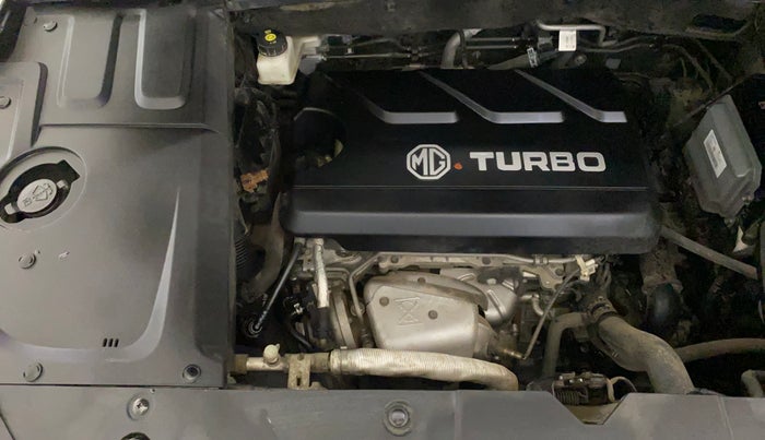 2024 MG HECTOR Sharp Pro Blackstorm 1.5 Turbo CVT, Petrol, Automatic, 33,197 km, Engine View - Right