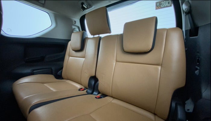 2020 Toyota Innova Crysta 2.4 GX AT 8 STR, Diesel, Automatic, 38,890 km, Third Seat Row ( optional )