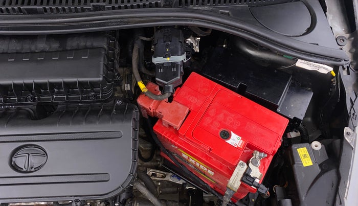 2023 Tata Tiago XT PETROL, Petrol, Manual, 30,028 km, Engine View - Left