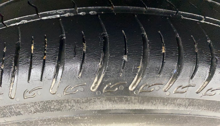 2023 Tata Tiago XT PETROL, Petrol, Manual, 30,028 km, Left Rear Tyre Tread