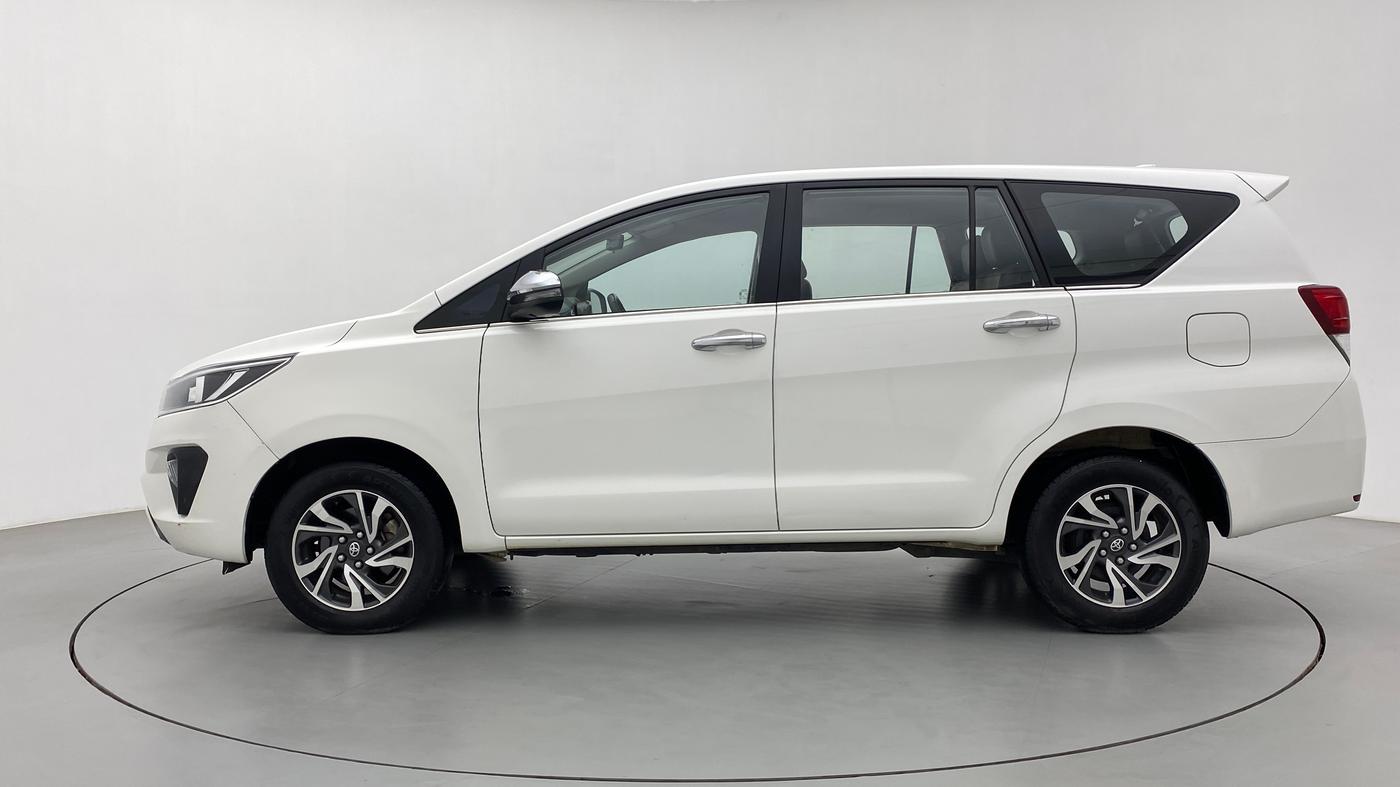 2022 Toyota Innova Crysta 2.4 GX AT 7 STR, Diesel, Automatic, 37,823 km, Left Side