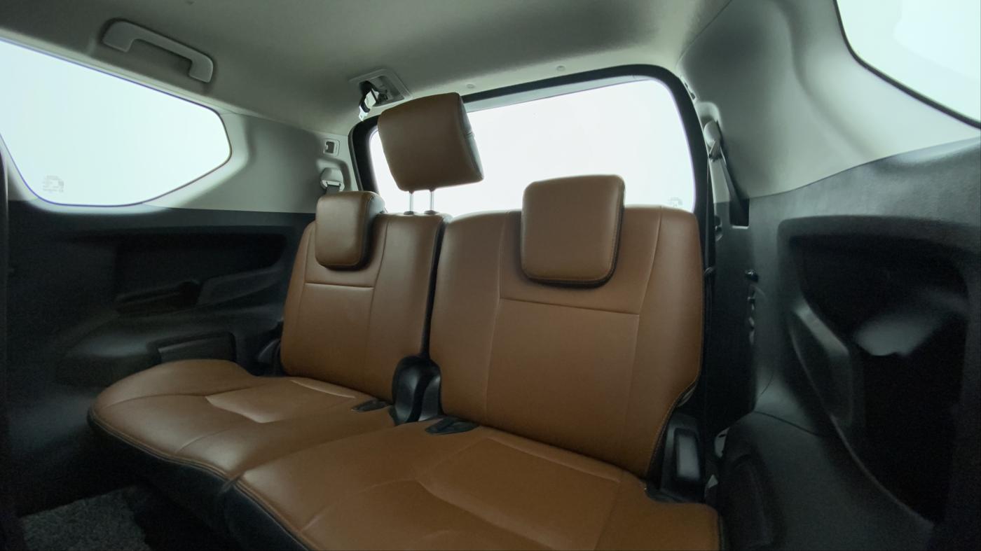 2022 Toyota Innova Crysta 2.4 GX AT 7 STR, Diesel, Automatic, 37,823 km, Third Seat Row ( optional )