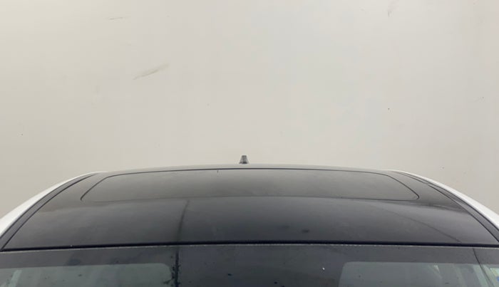 2017 Hyundai Verna 1.6 VTVT SX (O) AT, Petrol, Automatic, 39,750 km, Moonroof/ Sunroof