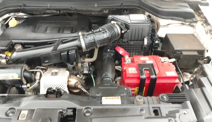 2022 Mahindra XUV300 W8 1.2 PETROL, Petrol, Manual, 39,574 km, Engine View - Left