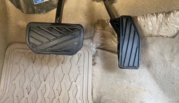 2017 Maruti Dzire ZXI PLUS AMT, Petrol, Automatic, 58,212 km, Pedals