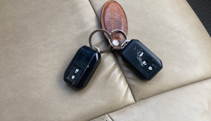 2017 Maruti Dzire ZXI PLUS AMT, Petrol, Automatic, 58,212 km, Key Close Up