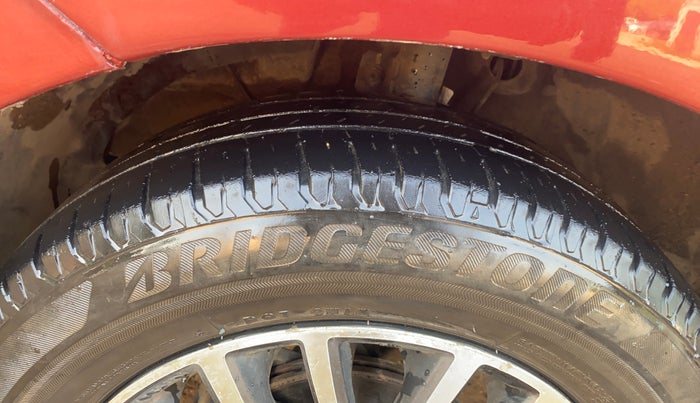 2017 Maruti Dzire ZXI PLUS AMT, Petrol, Automatic, 58,212 km, Left Front Tyre Tread