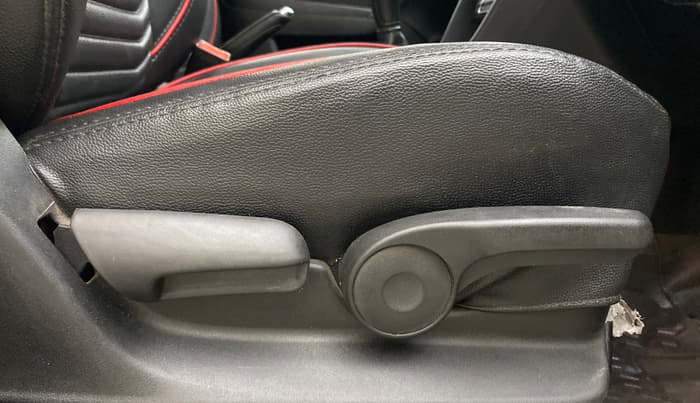 2021 Maruti Vitara Brezza ZXI PLUS, Petrol, Manual, 1,43,965 km, Driver Side Adjustment Panel