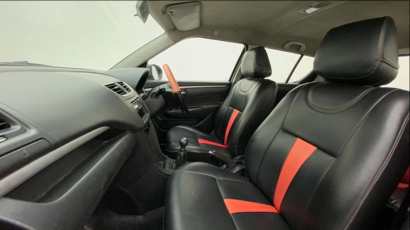 2011 Maruti Swift VXI, Petrol, Manual, 95,774 km, Right Side Front Door Cabin