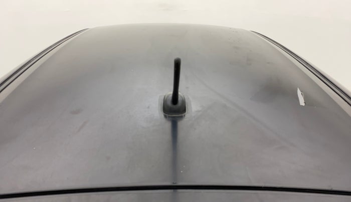 2011 Maruti Swift VXI, Petrol, Manual, 95,774 km, Roof - Minor scratches