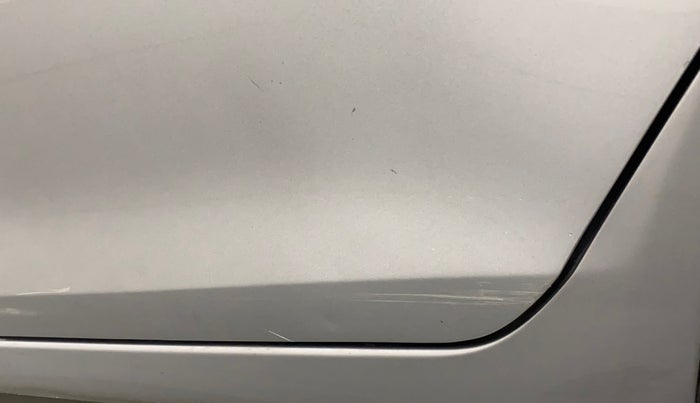 2011 Maruti Swift VXI, Petrol, Manual, 95,774 km, Rear left door - Minor scratches
