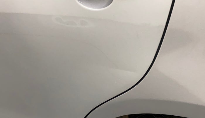 2011 Maruti Swift VXI, Petrol, Manual, 95,774 km, Rear left door - Slightly dented
